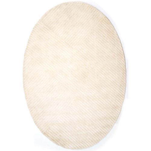 Sierra Ivory Oval, ekrü, ovális bársonyos felületű, kézi csomózású prémium szőnyeg